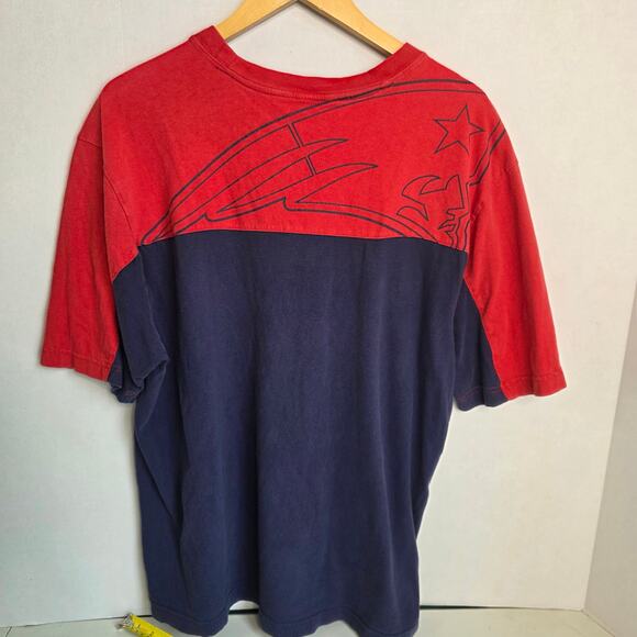 Patriots, 2 tone red and Blue Tee Shirt W/ Back Graphic, NO TAG Mens XL - Picture 3 of 7